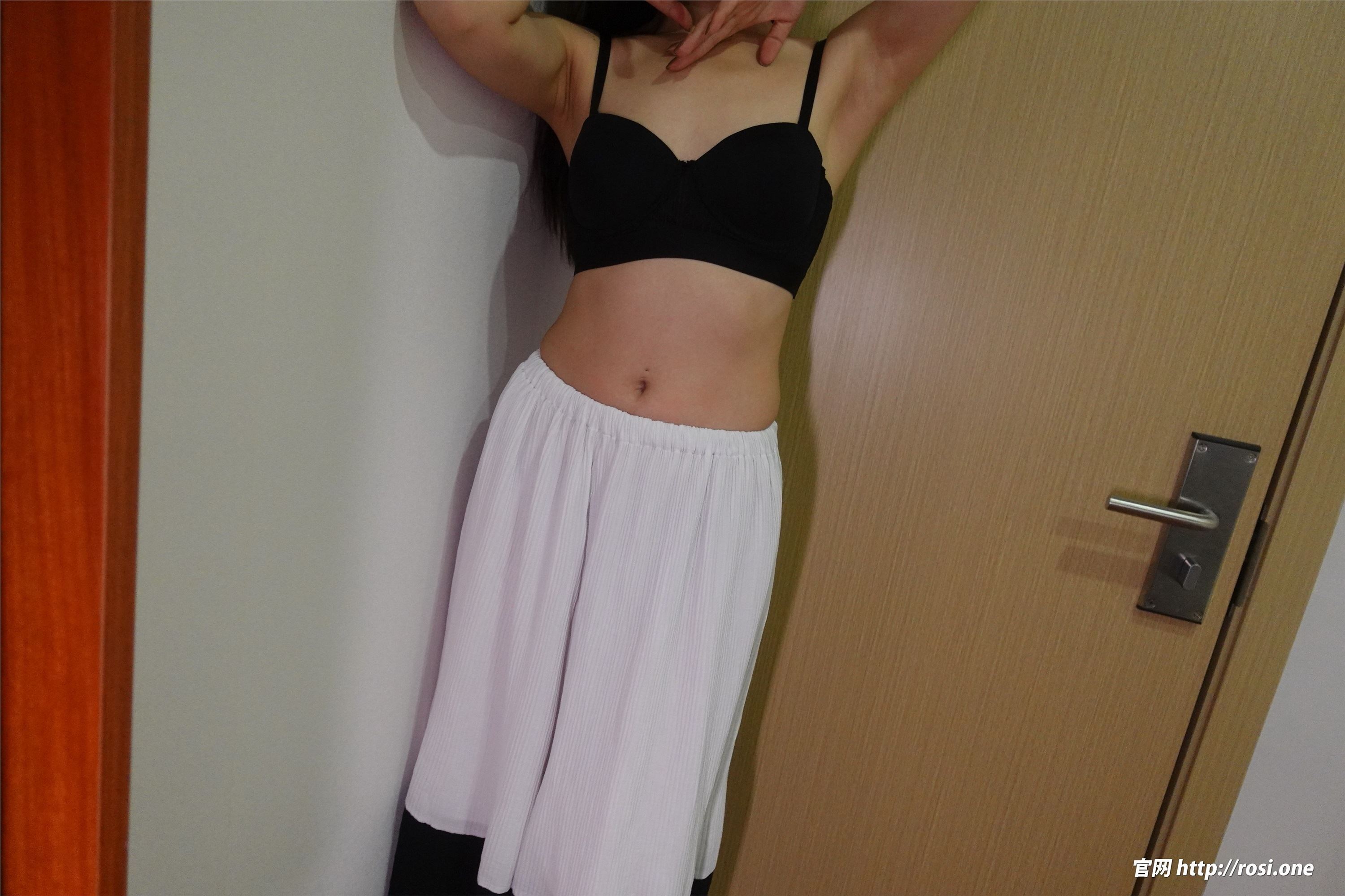 ROSI写真 2022.01.28 NO.3707